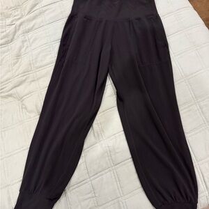 Athleta Salutation Joggers